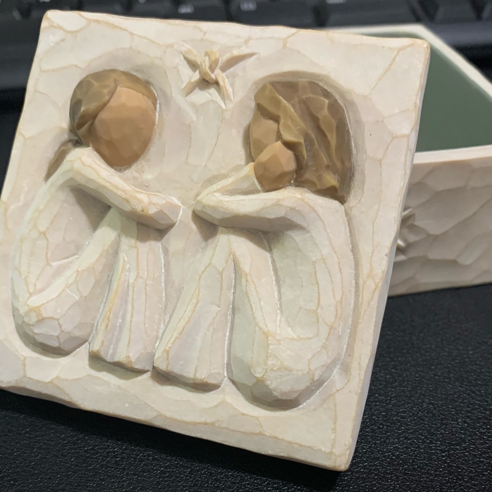 Willow Tree Friendship Box - Picture 2 of 7